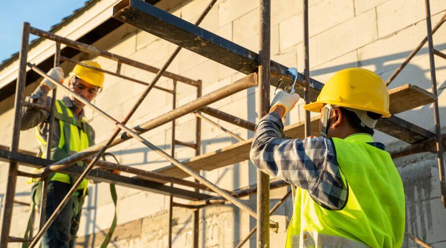 Professional gutter cleaning in Pomeroy, IA